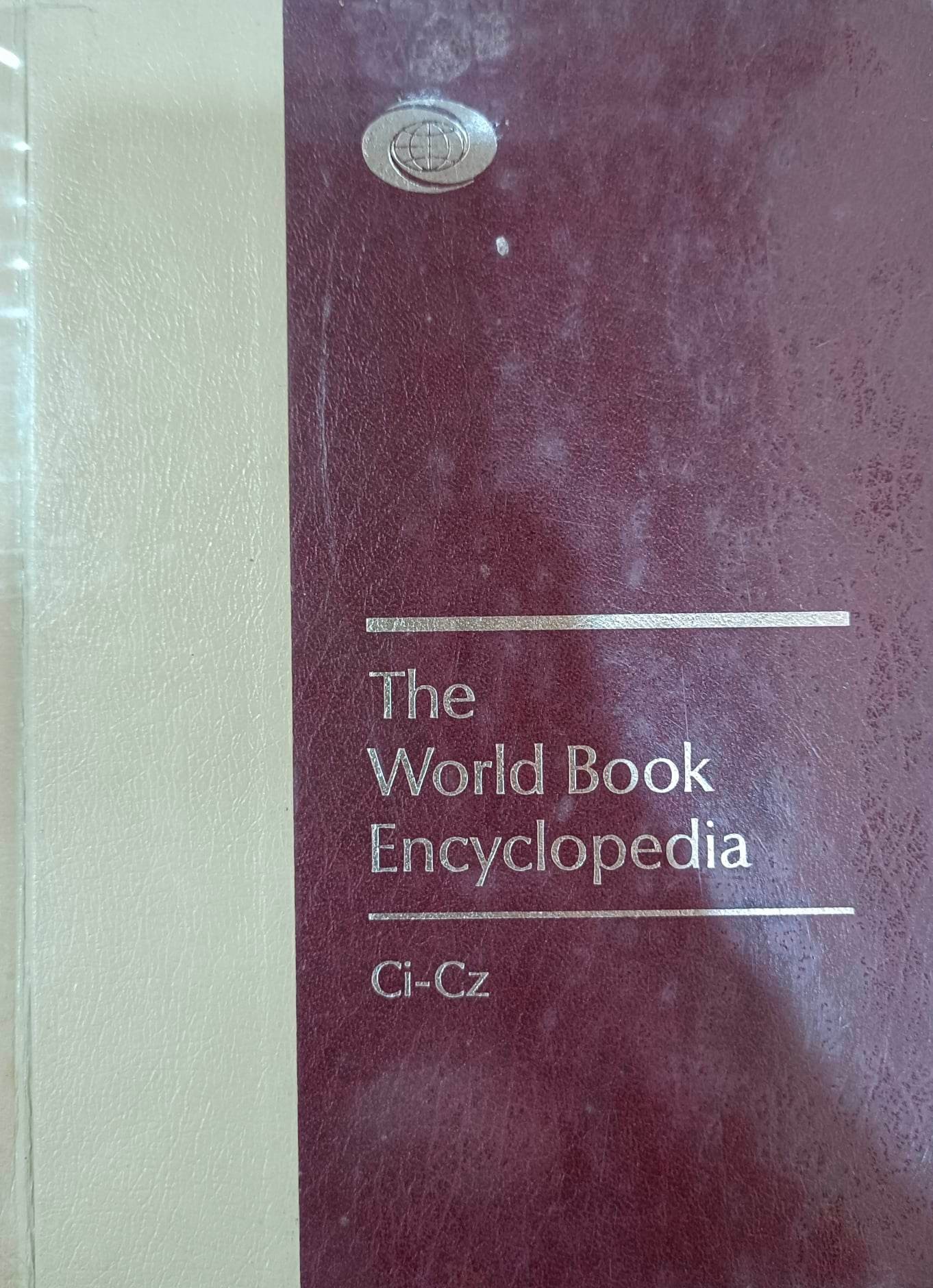 Book cover: The World Book encyclopedia : ci-cz, volume 4