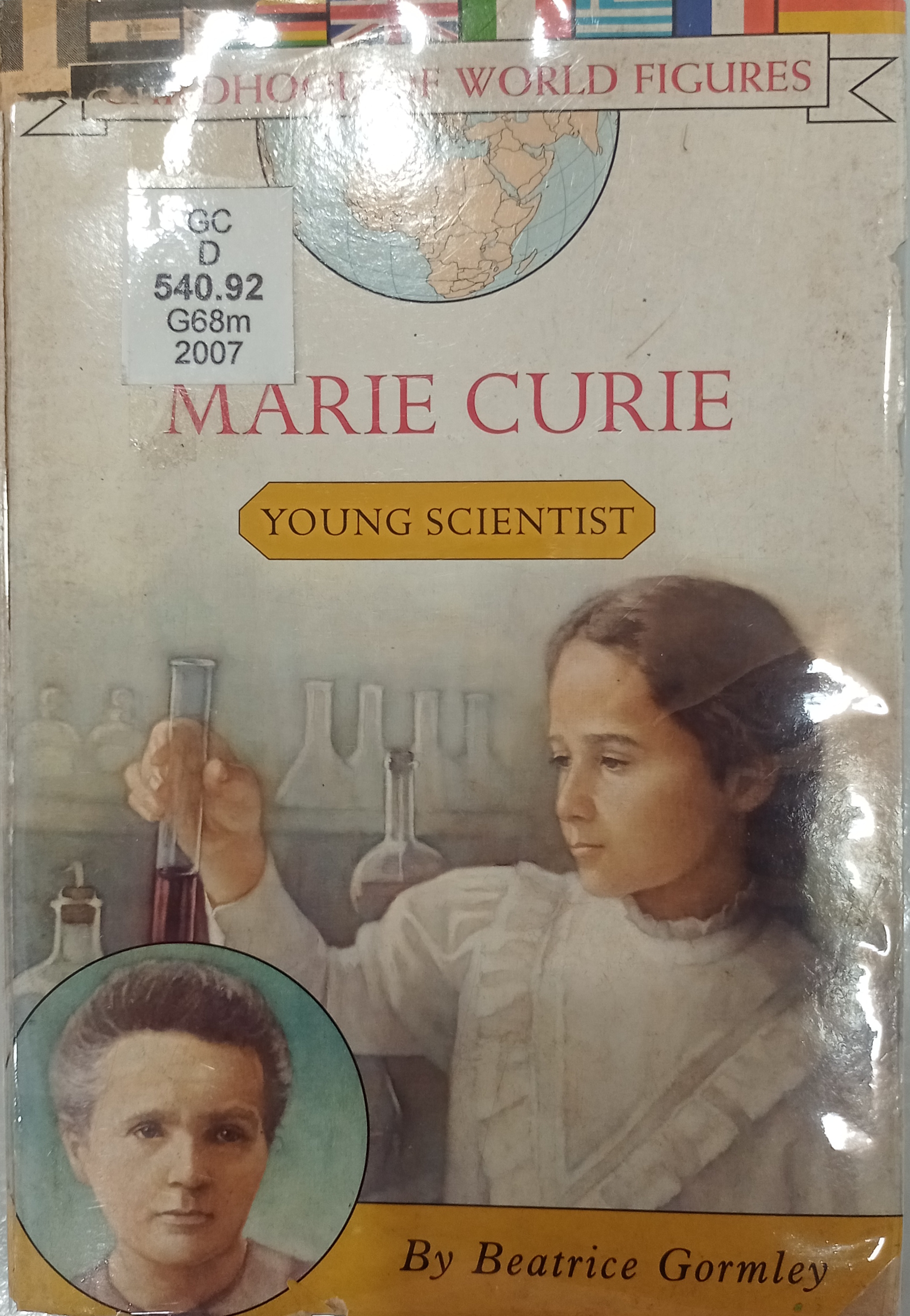 Book cover: Marie Cutie : young scientist