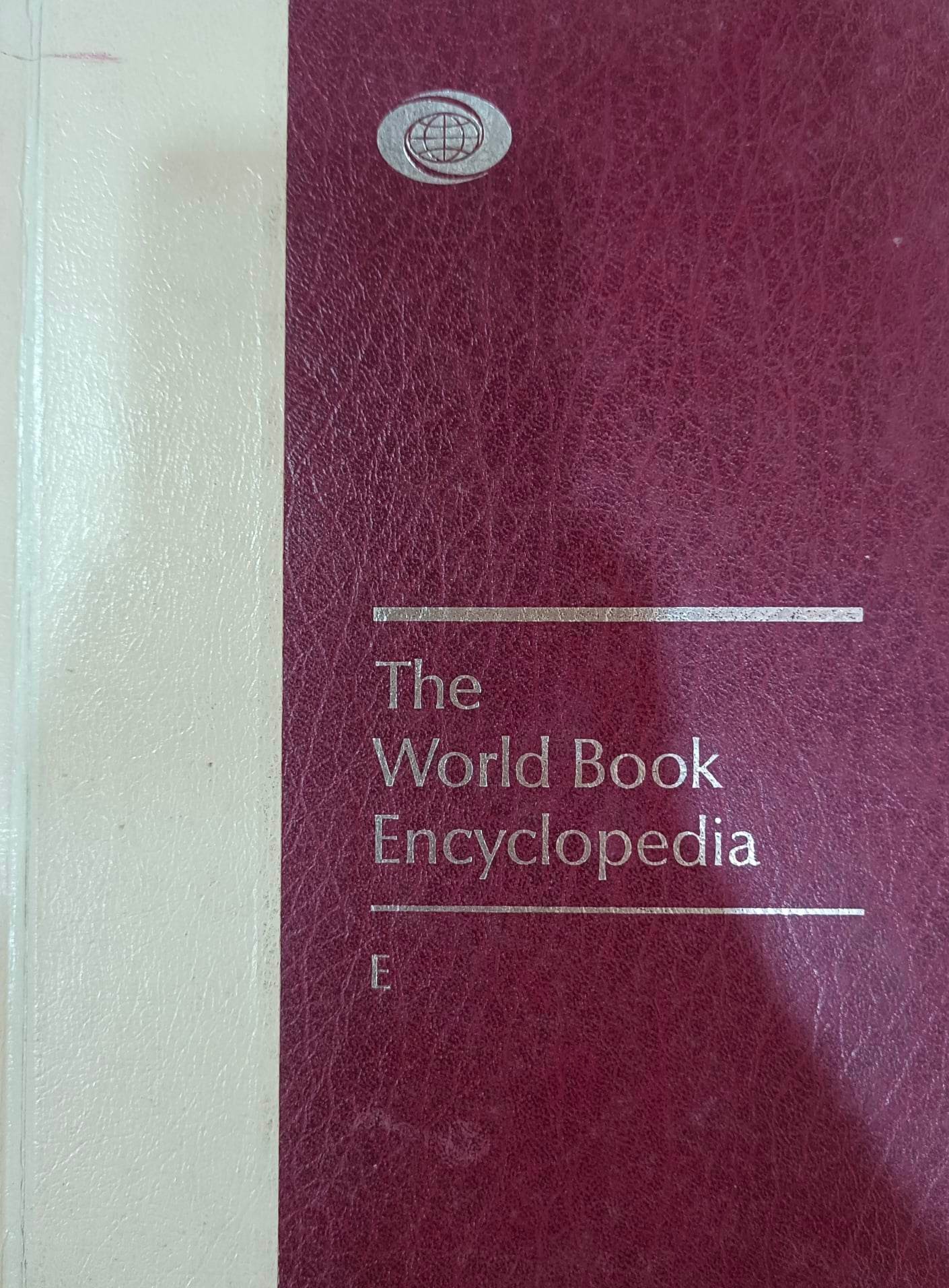 Book cover: The World Book encyclopedia : e, volume 6