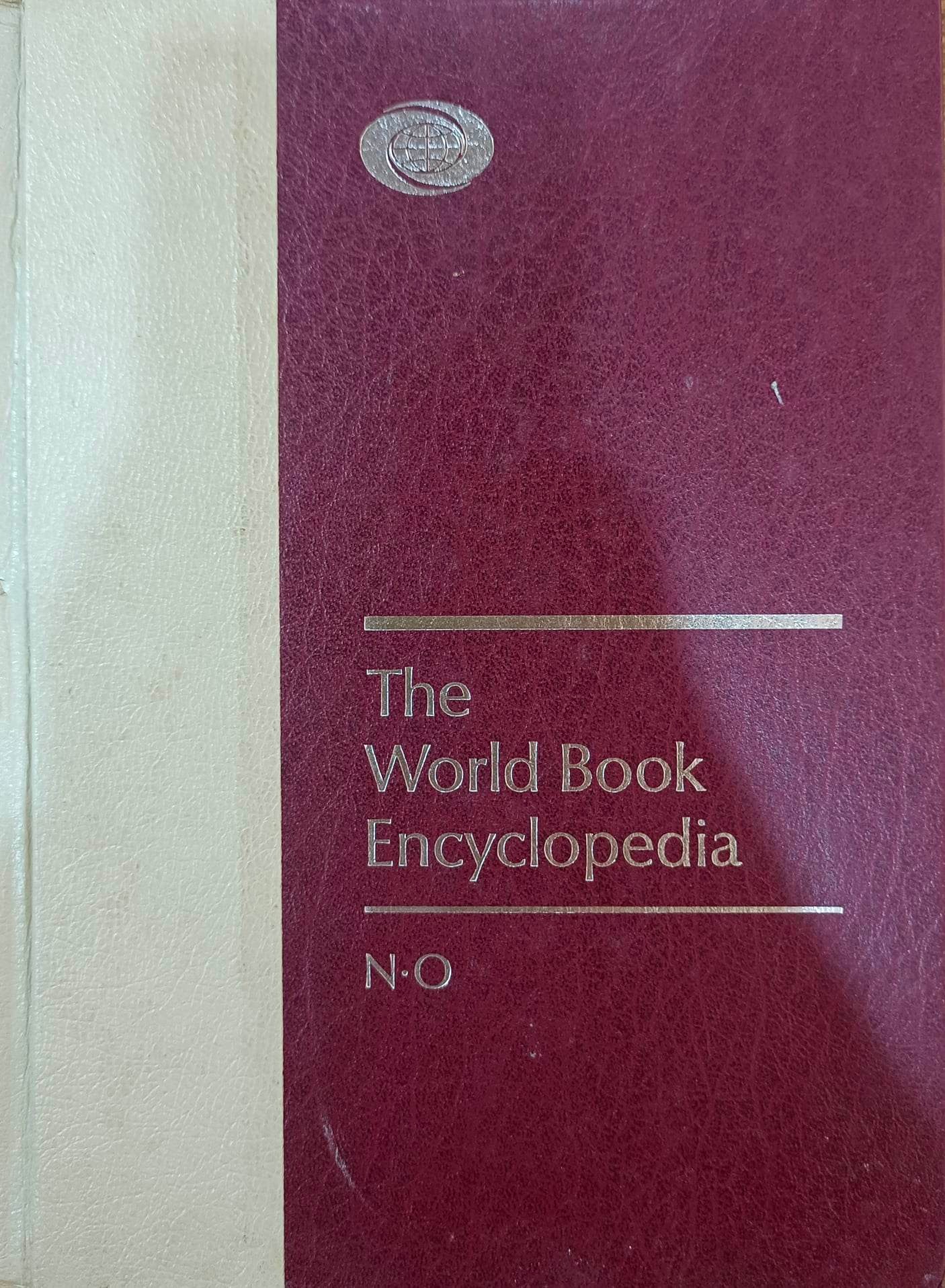 Book cover: The World Book encyclopedia : n-o, volume 14