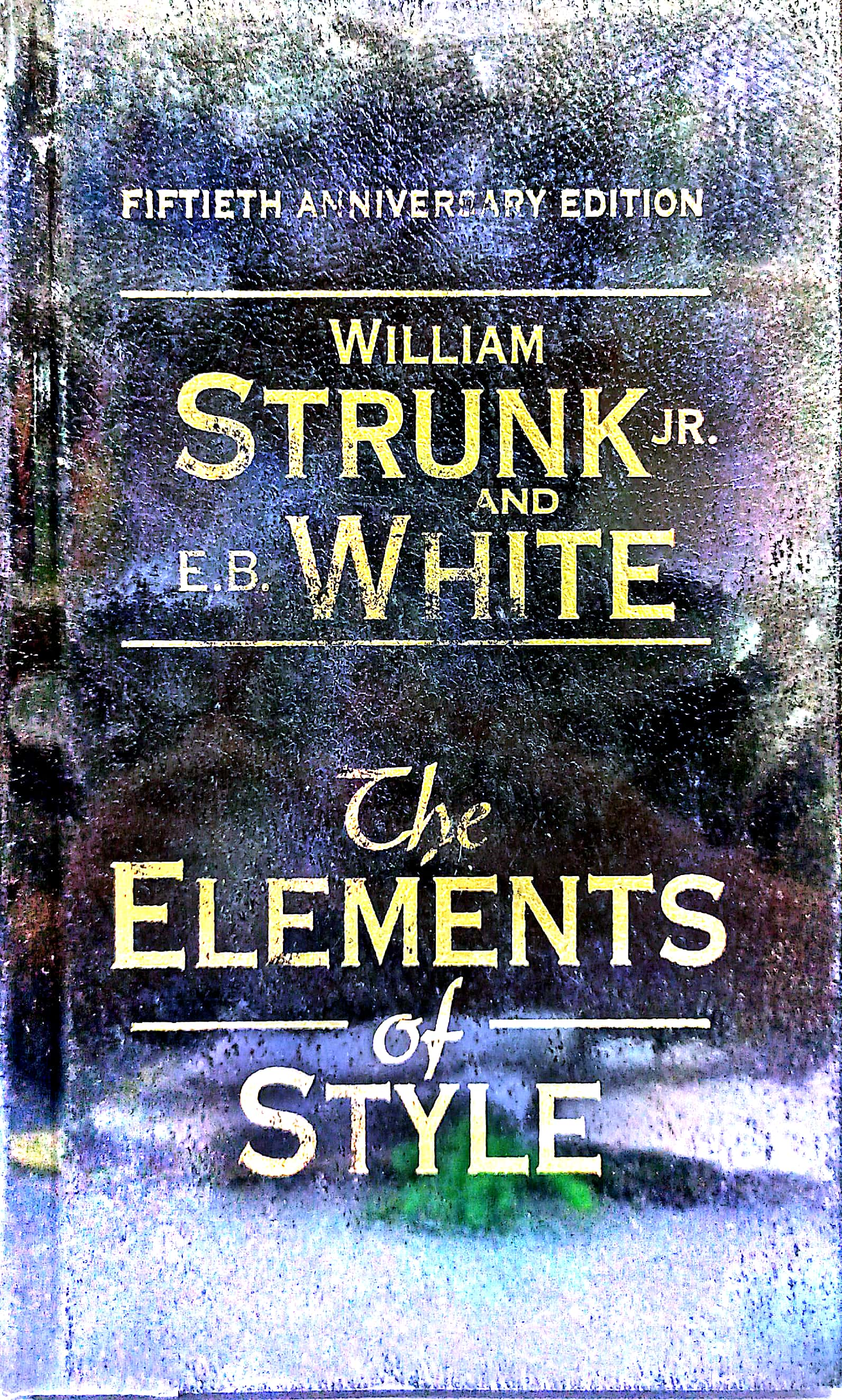 Book cover: The Elements of style : with revisions an introduction and a chapter on writing
